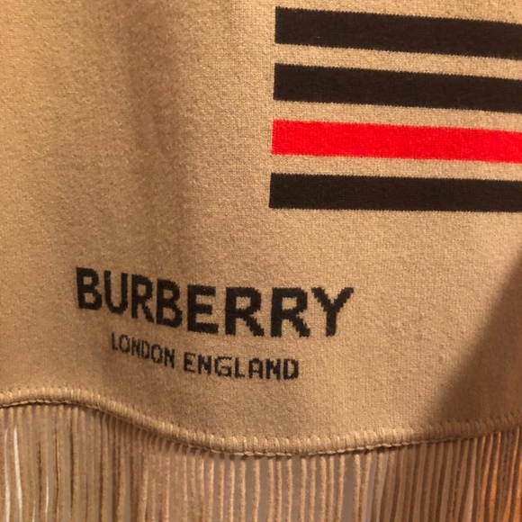 Burberry Wool Fringed Cape - Picture 4 of 7